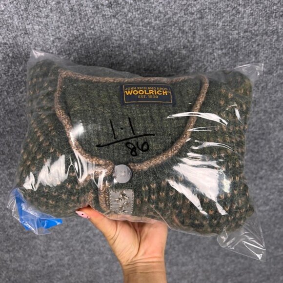 WOOLRICH Women's Green Tan Textured Knit Button Front Cardigan Sweater Medium - Picture 8 of 8